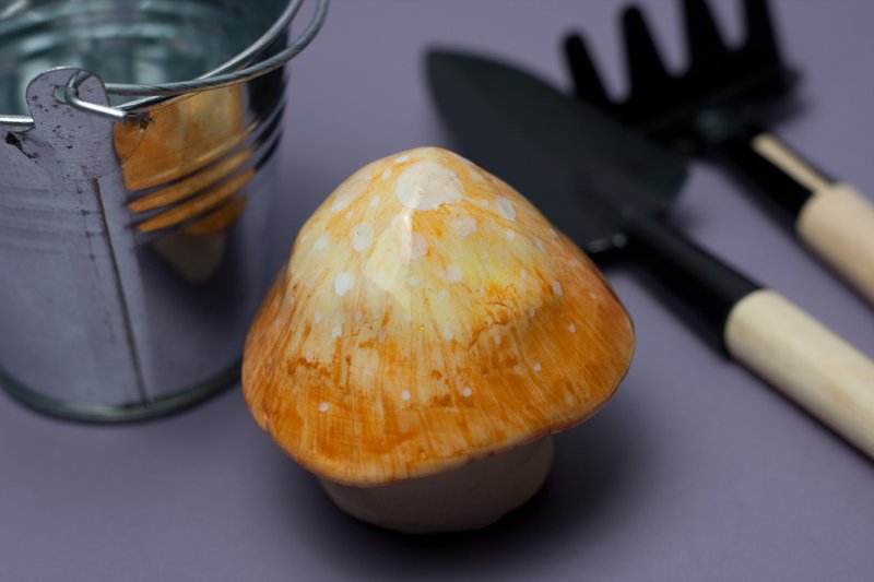little mushroom - 花瓶/陶器 - 陶 