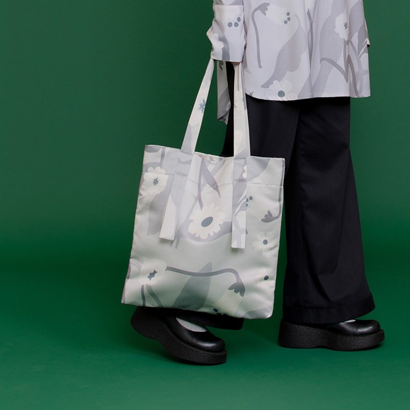 【绝版品50%OFF】复古印花托特包 粉卡其缎面购物袋 - 手提包/手提袋 - 聚酯纤维 粉红色