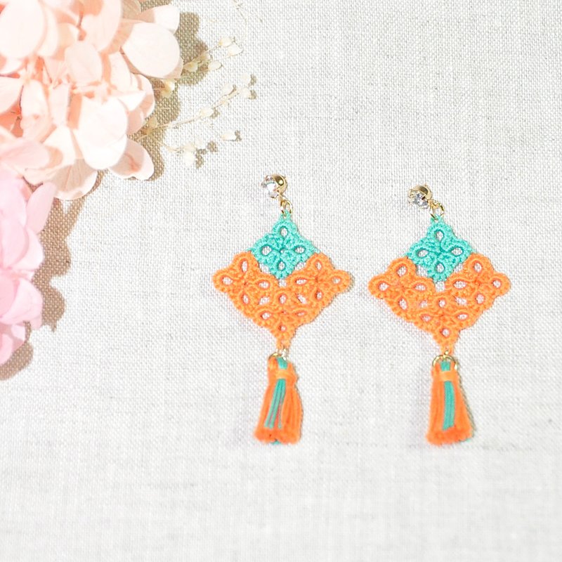 新品万岁! 马赛克方块耳环 绿黄 流苏 Mosaic Square Earrings - 耳环/耳夹 - 绣线 橘色