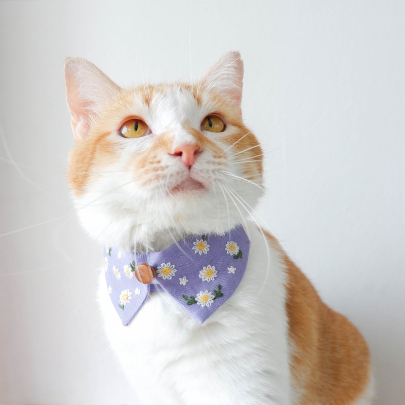 Daisies collar set,Removable- Hand Daisies Embroidery collar for cat - Lavender - 项圈/牵绳 - 棉．麻 紫色