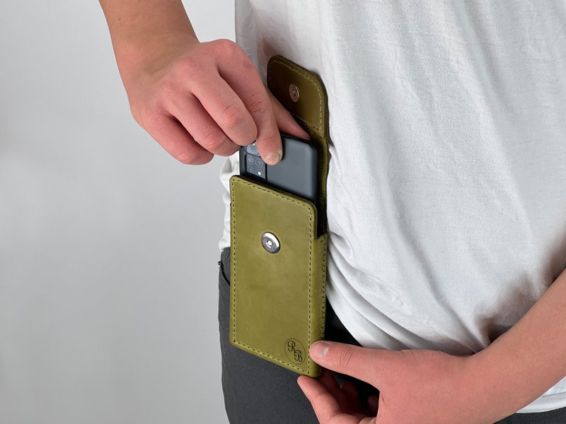 客制化真皮手机腰挂皮套 | 专属手工打造腰挂式 iPhone 收纳架 - 手机壳/手机套 - 真皮 多色
