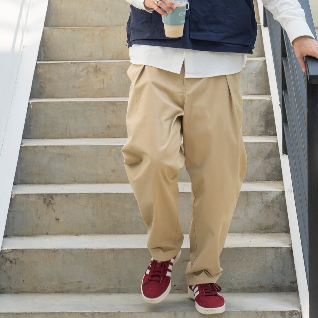 Chino Pants 单褶微锥型裤 日系纯色休闲纯棉斜纹休闲卡其长裤 - 男士长裤 - 棉 卡其色