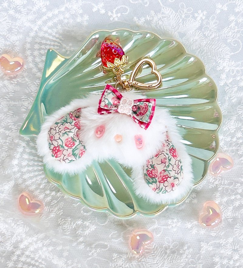 钥匙扣 玩偶 布偶 兔子 丝带 Liberty面料 plumeおかおちゃんmini - 钥匙链/钥匙包 - 聚酯纤维 白色