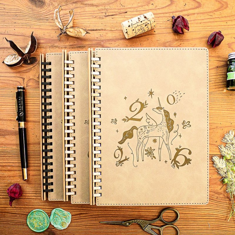 A5 抽取式仿皮革活页笔记本-江雪。2026 星梦幻境-沙漠黄 - 笔记本/手帐 - 纸 绿色