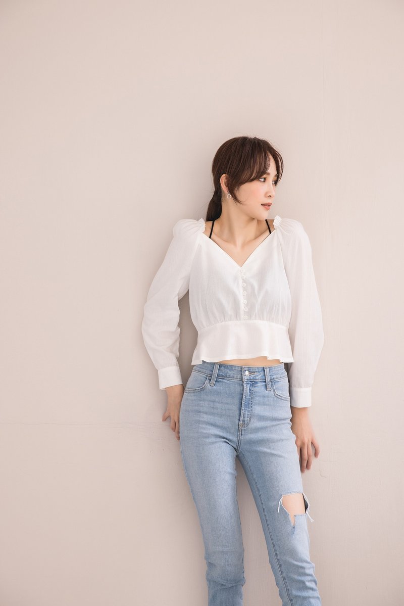 Lalameet 轻量后裸感系带短版上衣 - 女装上衣 - 棉．麻 白色
