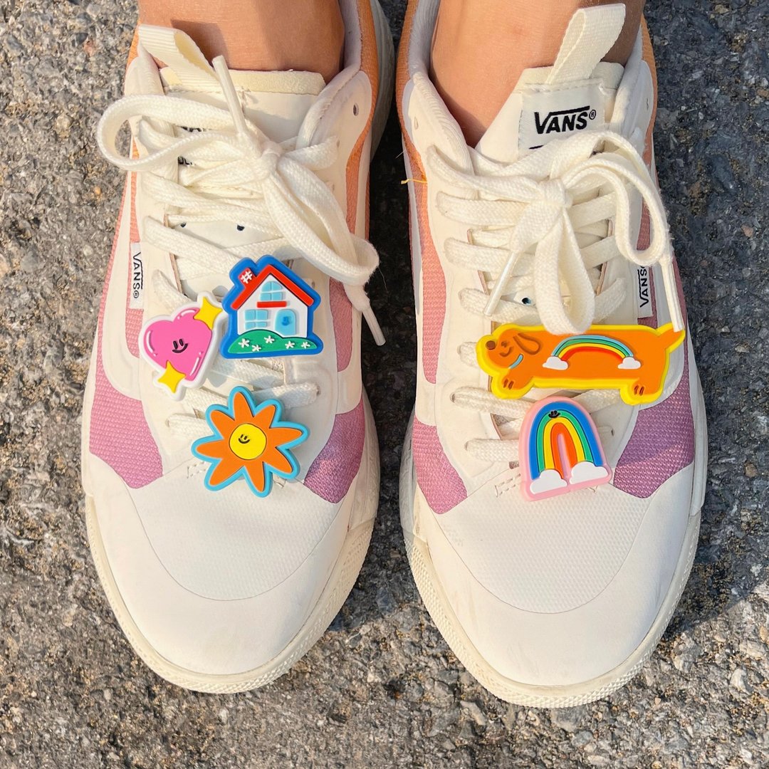 蓬松欧姆蛋 - 适用于 Crocs 和运动鞋的鞋饰 - 胸针 - 其他材质 多色