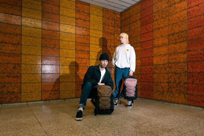 【DOUGHNUT】13寸 防泼水 小后背包 滑板包 水壶格 韩系-啡 STC - 电脑包 - 环保材料 