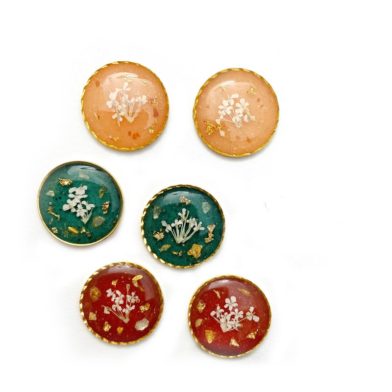 日本树脂秋色蕾丝花耳环3色 - 耳环/耳夹 - 树脂 多色