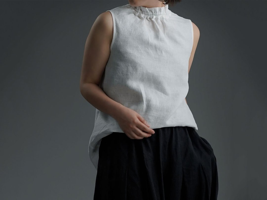 wafu --Flax Back Heart Lightweight Turtle Neck Tank Top / White p014c-wht1 - 女装上衣 - 亚麻 白色