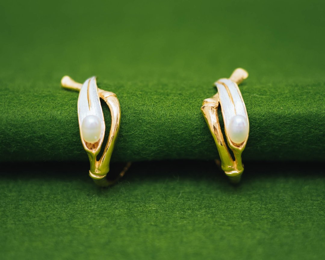 Classic Bamboo earrings (pearl) - Pearl earrings - Gift for mom - 耳环/耳夹 - 银 金色