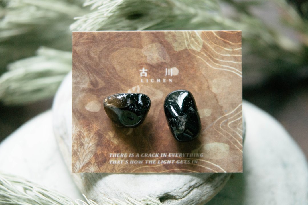 CRACK | 矿物系耳环 |  EARRINGS - 耳环/耳夹 - 玉石 黑色
