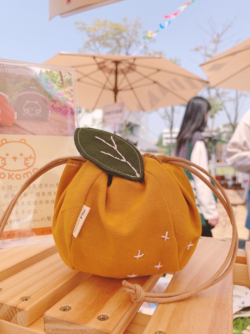 圆滚滚橘-宽口束口袋 - 化妆包/杂物包 - 棉．麻 橘色