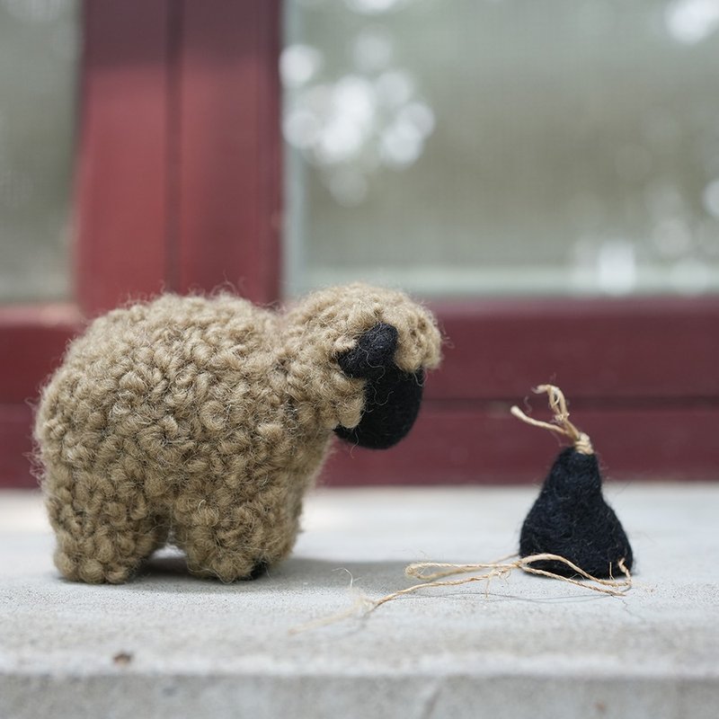 100% Wool 羊毛毡戴帽黑羊 _公平贸易 - 摆饰 - 羊毛 黑色
