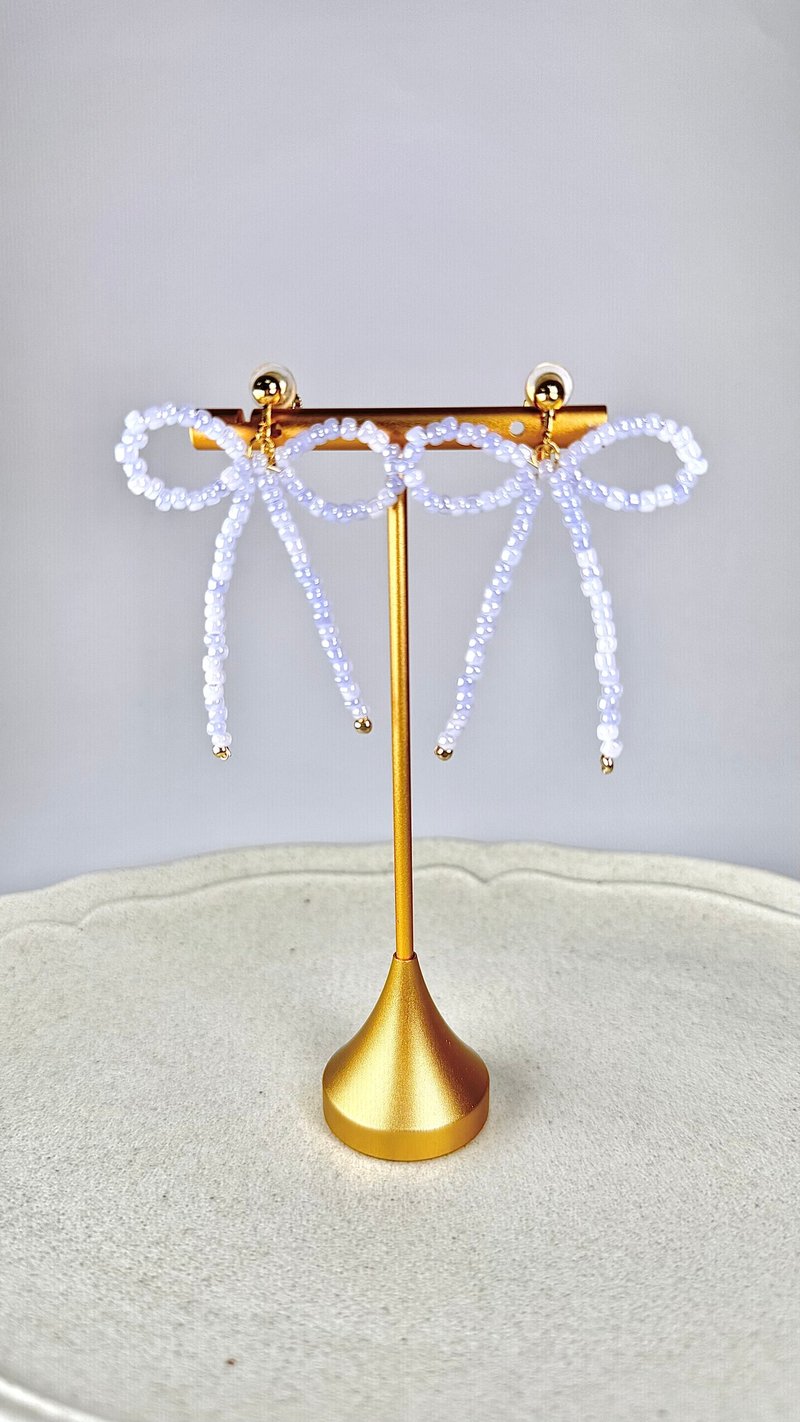 日本玻璃珠 蝴蝶结耳环-粉嫩紫(耳针耳夹) 手工耳环 cindyandtong - 耳环/耳夹 - 琉璃 紫色