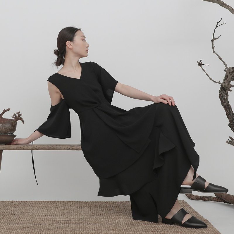 台北时装周限定款/Hu_和・扭结抽皱长上衣_23SF003_黑 - 女装上衣 - 聚酯纤维 黑色