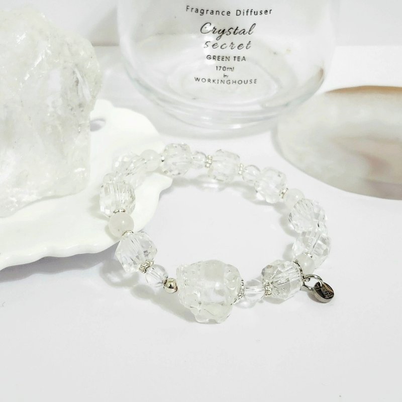 透体白水晶龙龟设计手链/平衡身心、招桃花之搭配水晶 - 手链/手环 - 水晶 透明