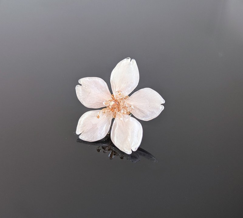 Everpink 永生花  真花 早开的樱花 胸针　胸针　别针　静止的 - 胸针 - 树脂 粉红色