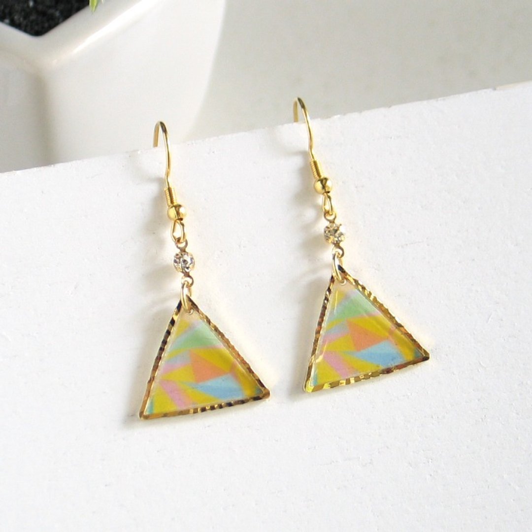耳环　北欧　三角形　彩色玻璃　中间色　triangle　stained glass　pale color　0203 - 耳环/耳夹 - 其他金属 多色