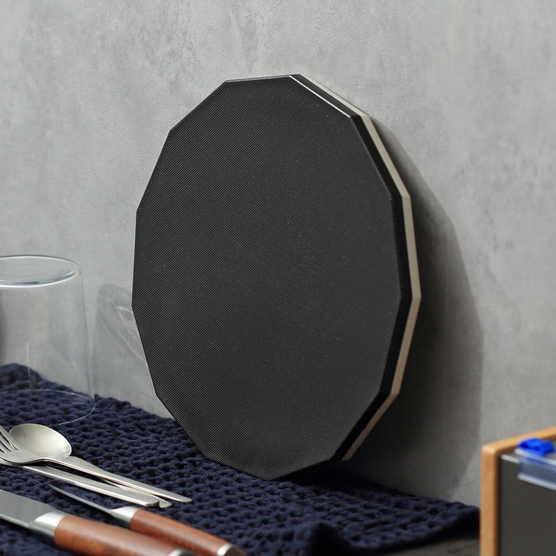 日本ideaco 13边形双面银离子抗菌砧板-M-多色可选 - 托盘/砧板 - 塑料 黑色