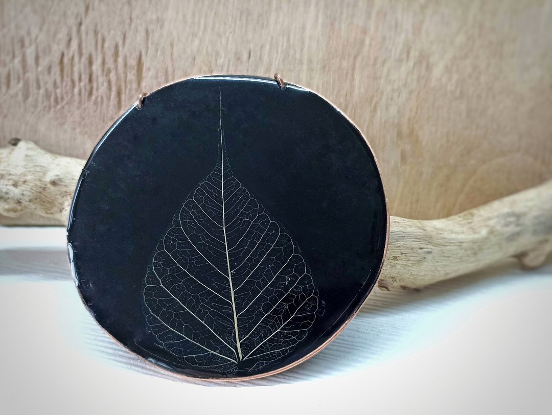 Bodhi tree leaf pressed frame / Pressed flower art / Meditation wall decor - 墙贴/壁贴 - 植物．花 黑色