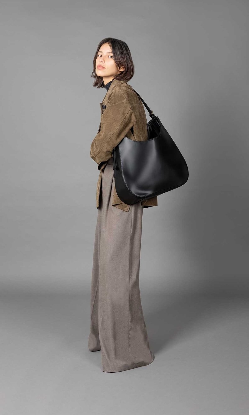 【预售】SUNNY 柔软牛皮腋下托特包 黑色 - 侧背包/斜挎包 - 真皮 黑色