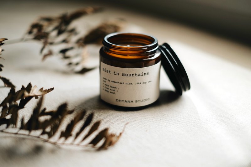 山间薄雾 mist in mountains  天然大豆香氛蜡烛 - 蜡烛/烛台 - 精油 卡其色