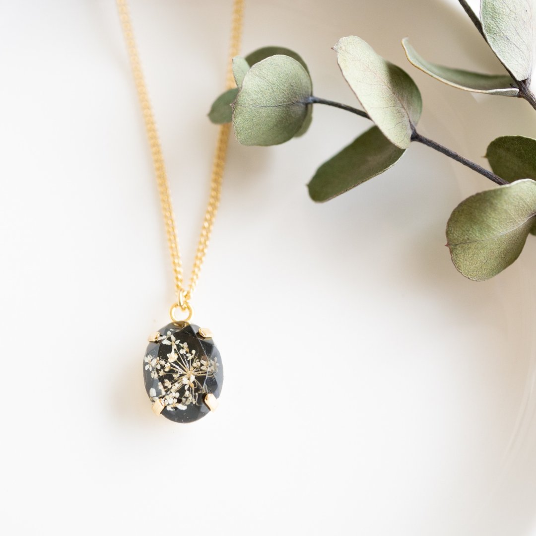 Lace flower necklace - 项链 - 树脂 黑色