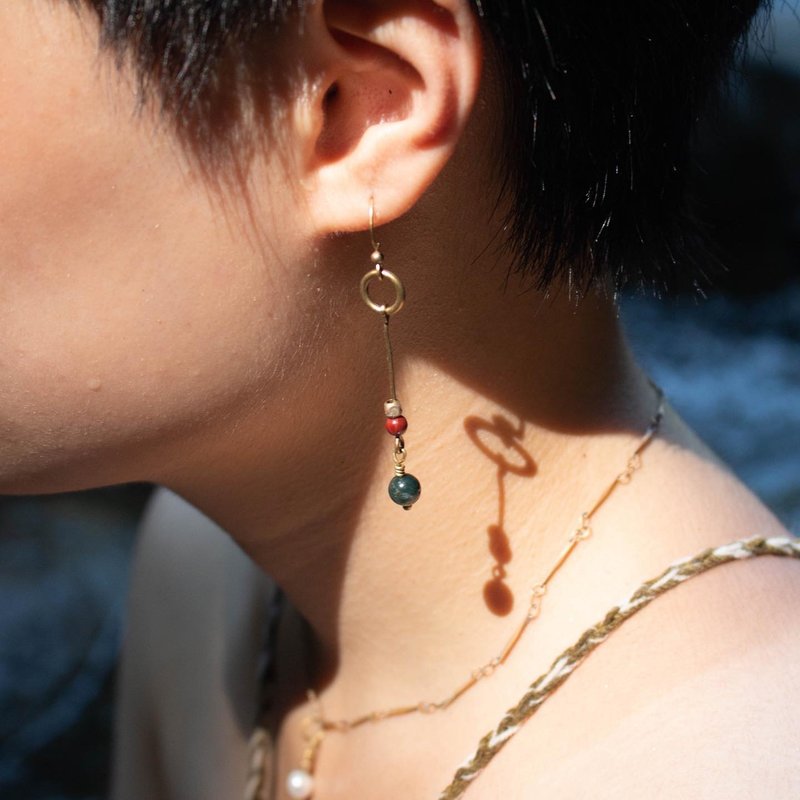 三叠纪被子植物 | 黄铜14K注金抗敏垂坠天然石黄铜造型耳环 耳夹 - 耳环/耳夹 - 铜/黄铜 金色