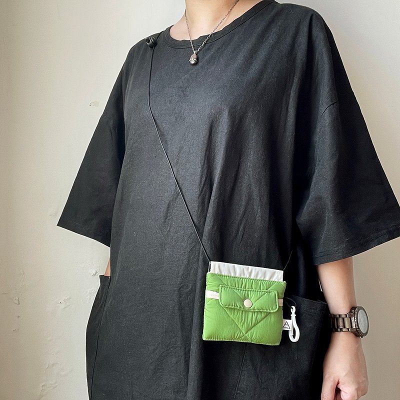 空气感衍缝铺棉口金小废包/零钱包/军绿/米白/黑/灰/浅灰/灰绿 - 零钱包 - 其他材质 灰色