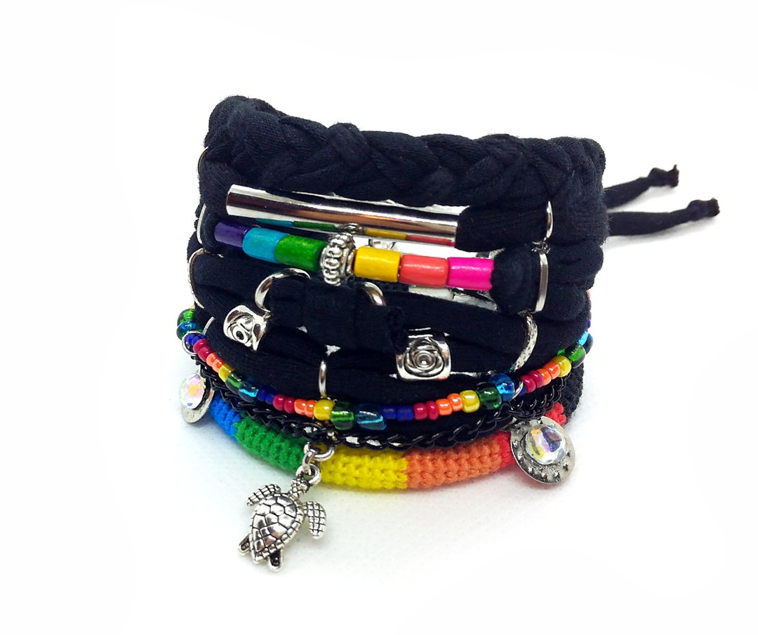 Black Rainbow Bracelet Set Layering Gypsy Hippie Chakra Cuff Tortoise Charm - 手链/手环 - 棉．麻 黑色