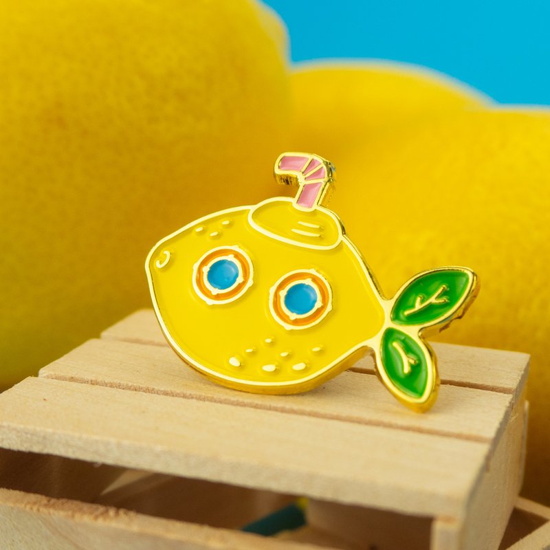 Yellow Lemon Submarine Enamel Pin - 胸针 - 其他金属 黄色