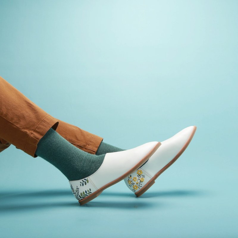 绣花精灵鞋 P03米白【85折绝版预购】 - 女款休闲鞋 - 真皮 白色