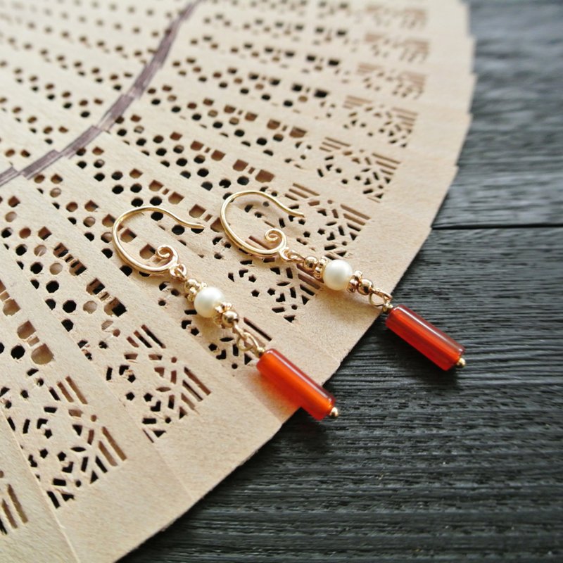 【墨徽阁】赤锦耳环 - 耳环/耳夹 - 铜/黄铜 红色