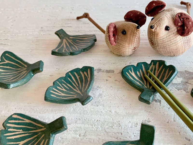 银得杏福陶制筷架(售完再制款)_陶器筷架 - 筷子/筷架 - 陶 绿色