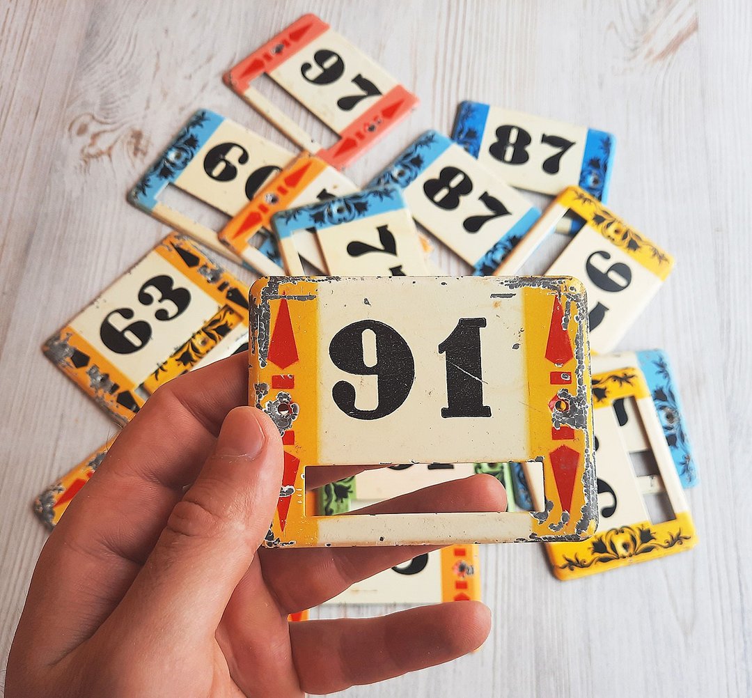 Old flat door sign number 91 - Ninety one address number plaque vintage - 门帘/门牌 - 其他金属 