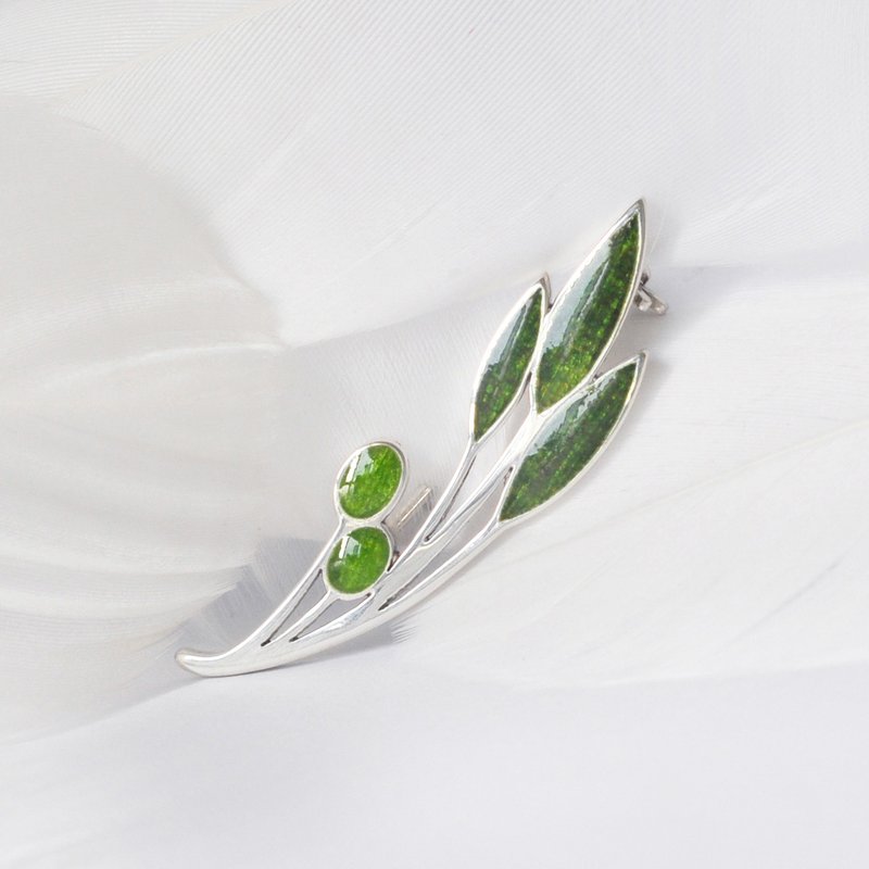 青橄欖 / 925純银内填琺瑯胸針-給她的禮物 - 胸针 - 珐琅 绿色