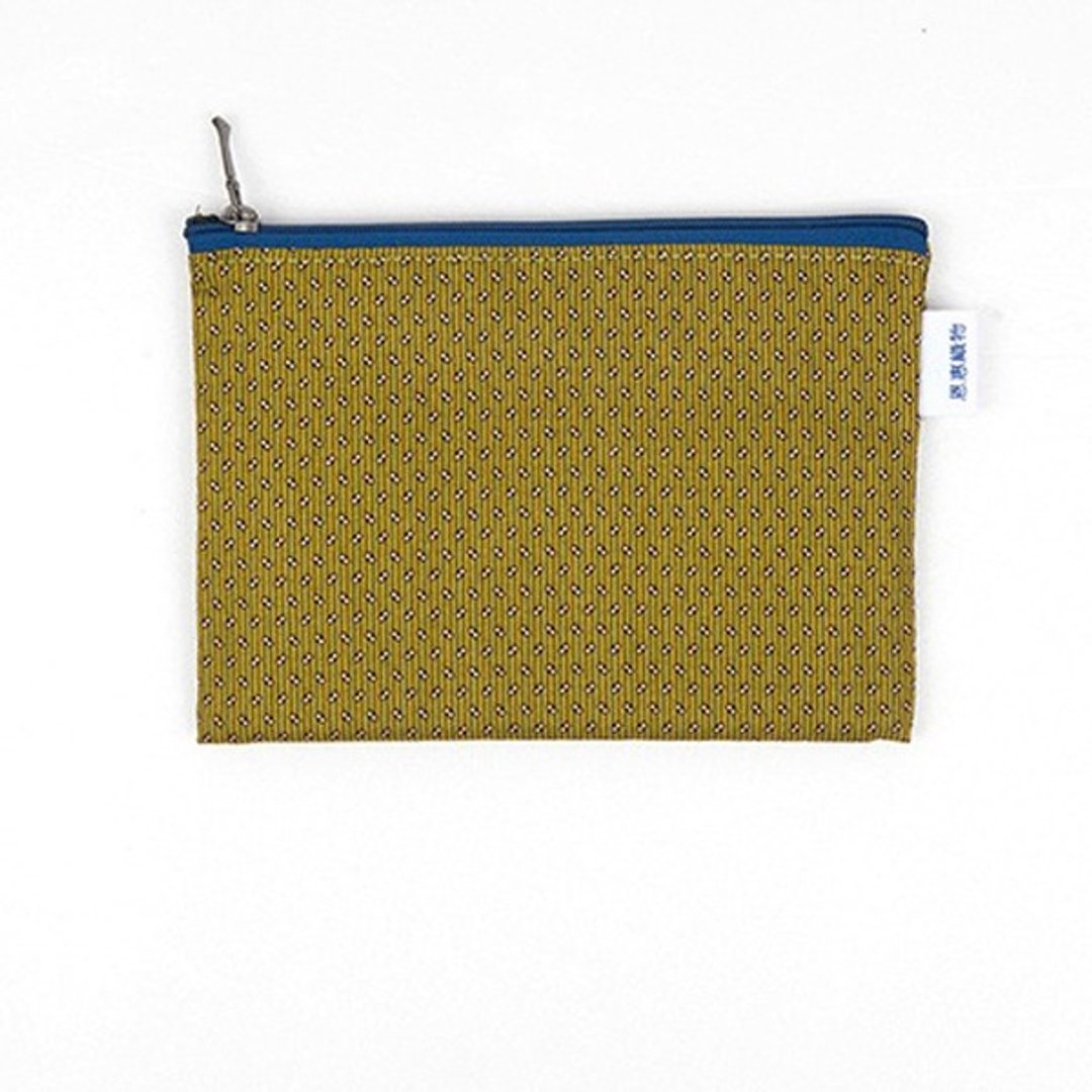 은혜직물pouch 茶色点点布花拉链包 S/M/L - 化妆包/杂物包 - 棉．麻 卡其色