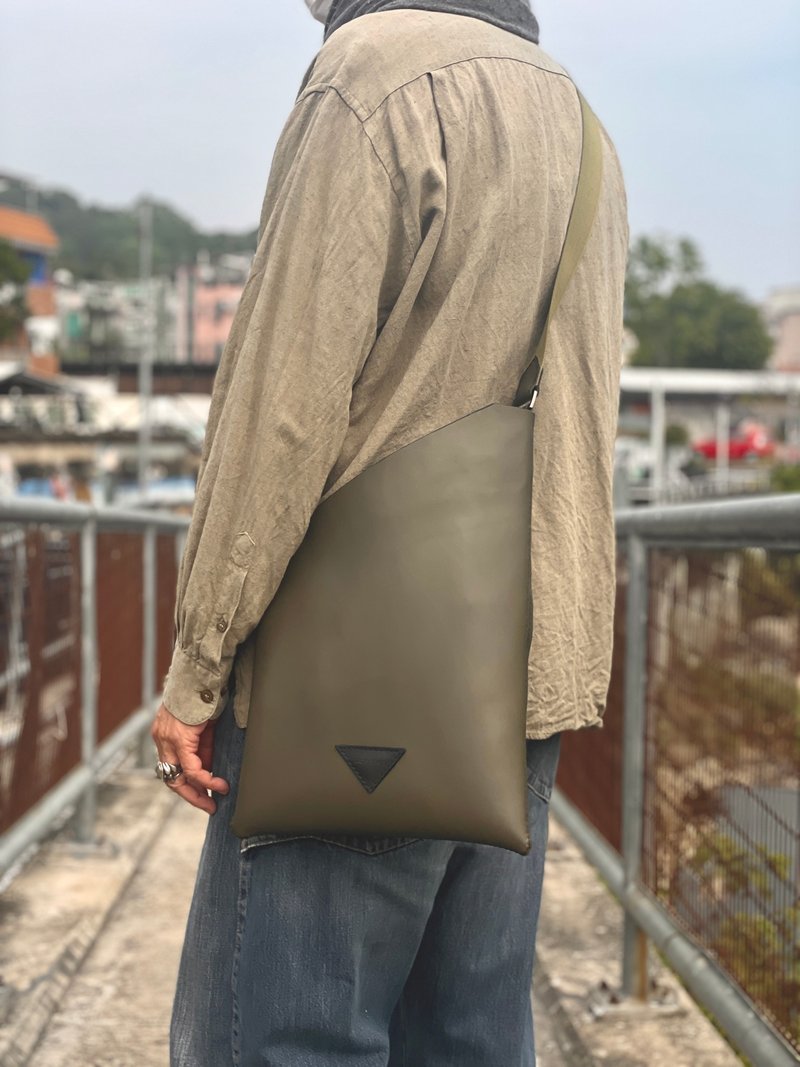 zemoneni one piece 系列 肩背包 侧背包 斜背包 - 侧背包/斜挎包 - 真皮 绿色