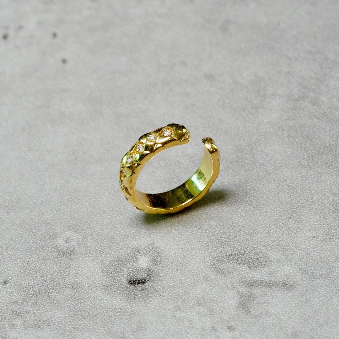 18K 蛇纹钻石耳扣 - 耳环/耳夹 - 贵金属 金色