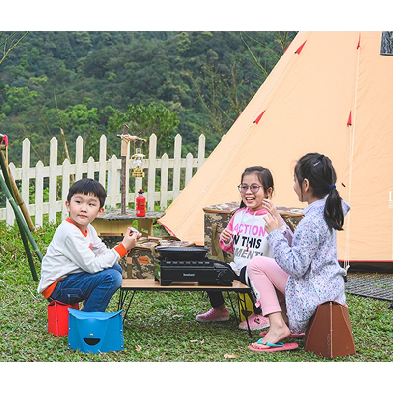 【PATATTO】A4系列 日本折叠椅 三色 最小尺寸 露营椅  纸片椅 - 露营用品 - 防水材质 红色