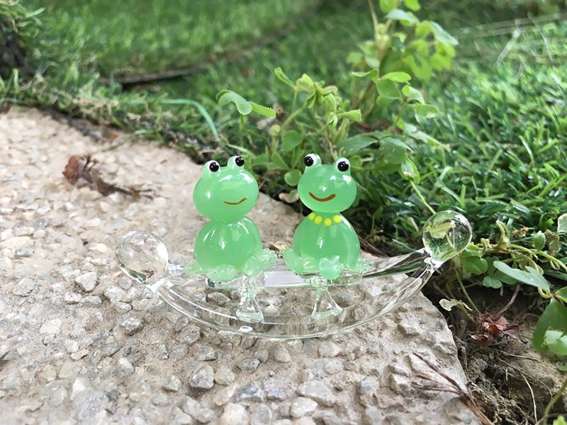 玻璃可爱青蛙 友情 跷跷板 - 摆饰 - 玻璃 