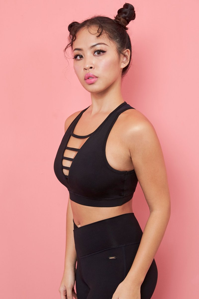 【XOFFIT】机能美胸线条运动内衣 玛瑙黑 - 女装运动内衣 - 其他人造纤维 