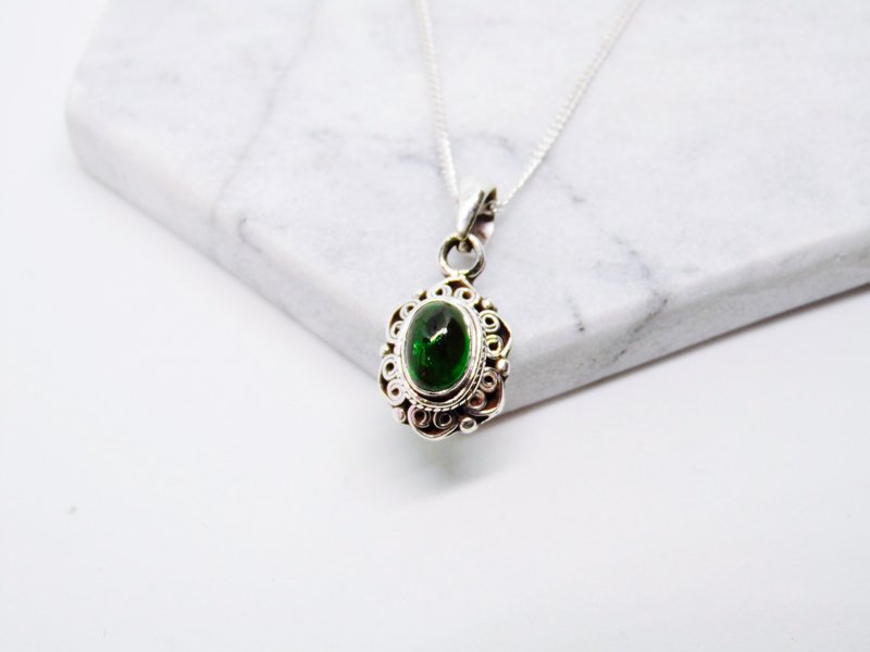 绿碧玺925纯银花边项链 尼泊尔手工镶嵌制作 生日礼物 情人礼物 - 项链 - 宝石 银色