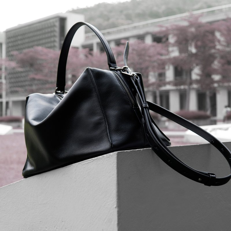 Valley Cube Shoulder Bag黑-侧背包/斜背包/手提/真皮包 - 侧背包/斜挎包 - 真皮 黑色