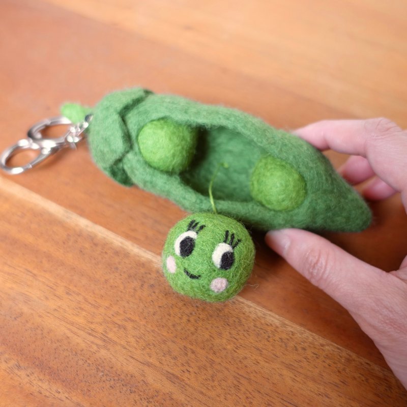 豆趣 — 挤挤豌豆 • 睫毛弯弯 • 羊毛毡吊饰/钥匙圈 - 吊饰 - 羊毛 