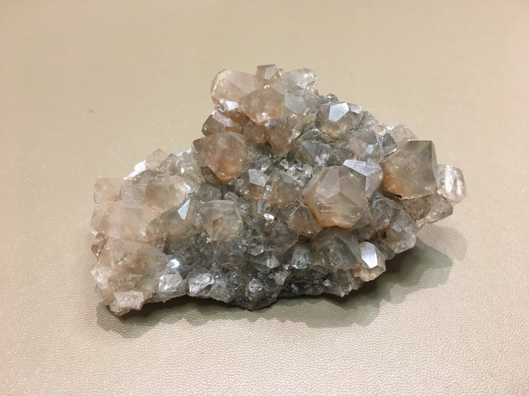 方解石原石 - 是有名的芳香大师 - 摆饰 - 水晶 
