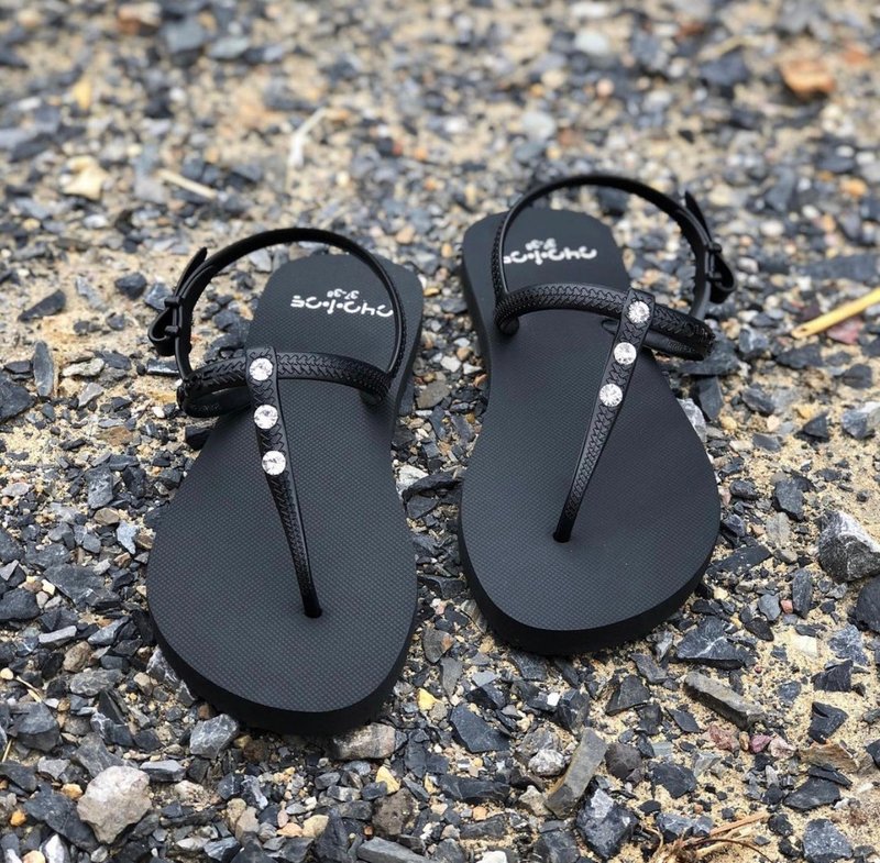 D.I.Y. Slingback Slipper (ฺฺBlack Black with 3 Diamonds) - 男女凉鞋 - 橡胶 黑色