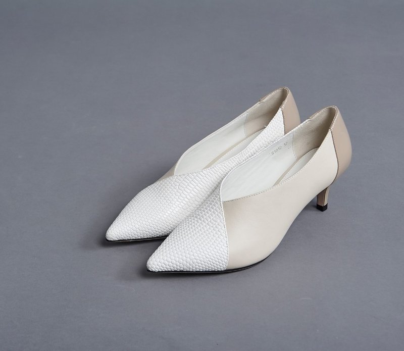 斜切拼接 挖口低跟鞋 裸 - 高跟鞋 - 真皮 卡其色