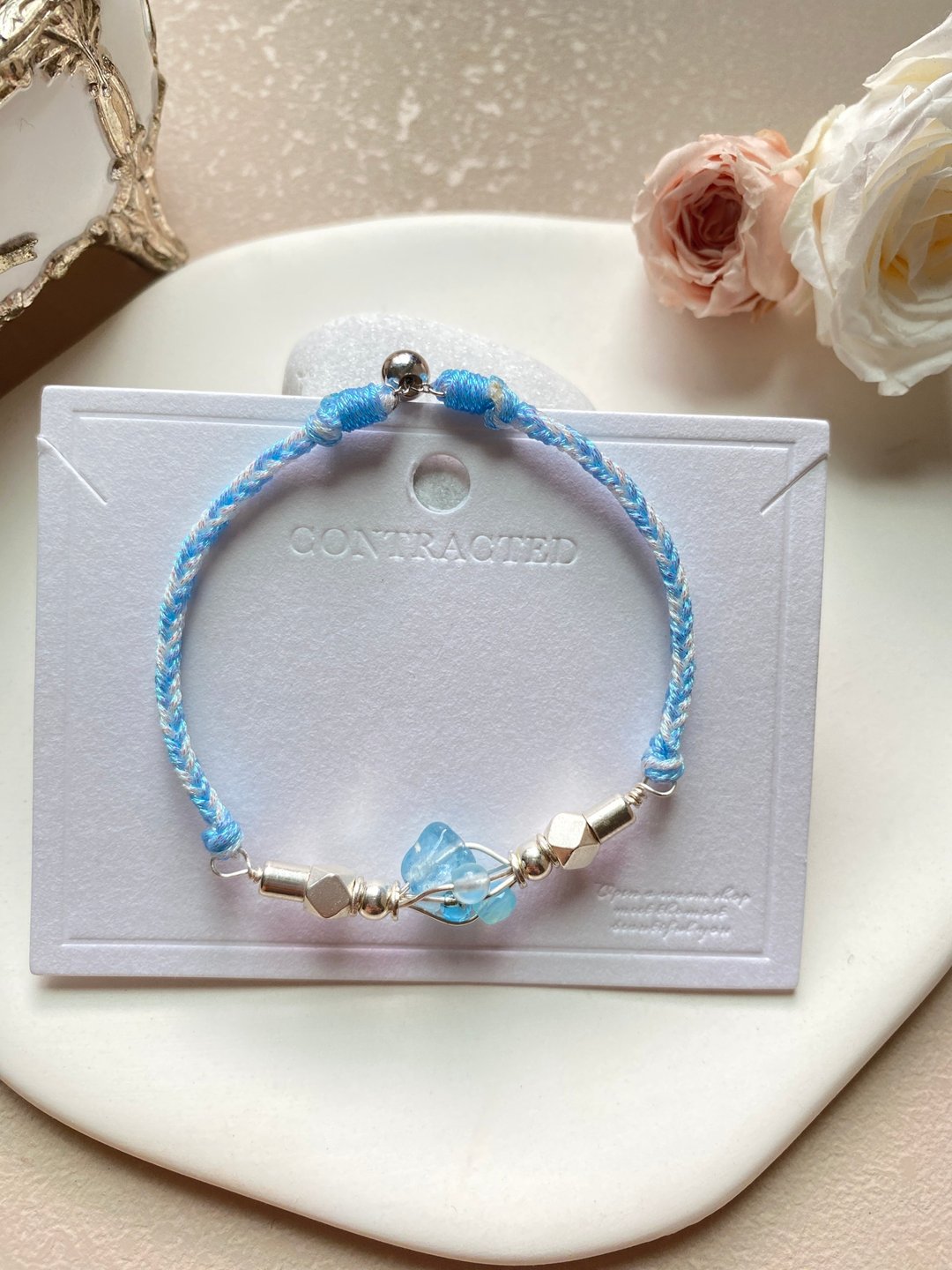 【Kimiko手作饰品】 宝石花园系列手链 浅蓝色 - 手链/手环 - 水晶 蓝色