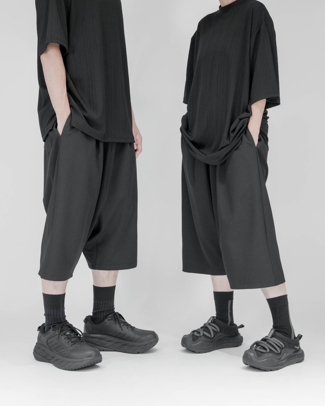 MUKK DESIGN 弹性西装低裆五分短裤 - 中性裤装 - 聚酯纤维 黑色